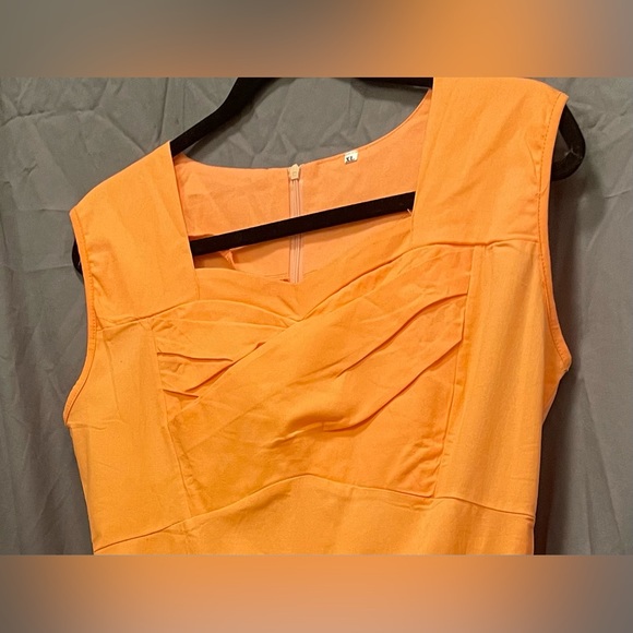 Dress size XL - Picture 3 of 3